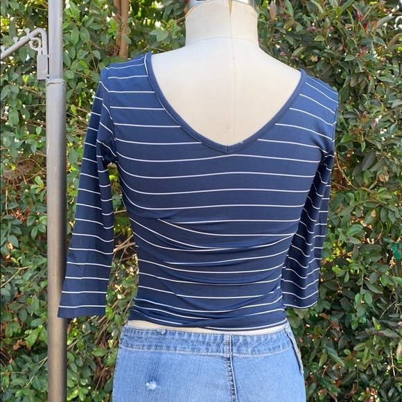 Vintage Pandora V-Neck Top - Picture 2 of 8